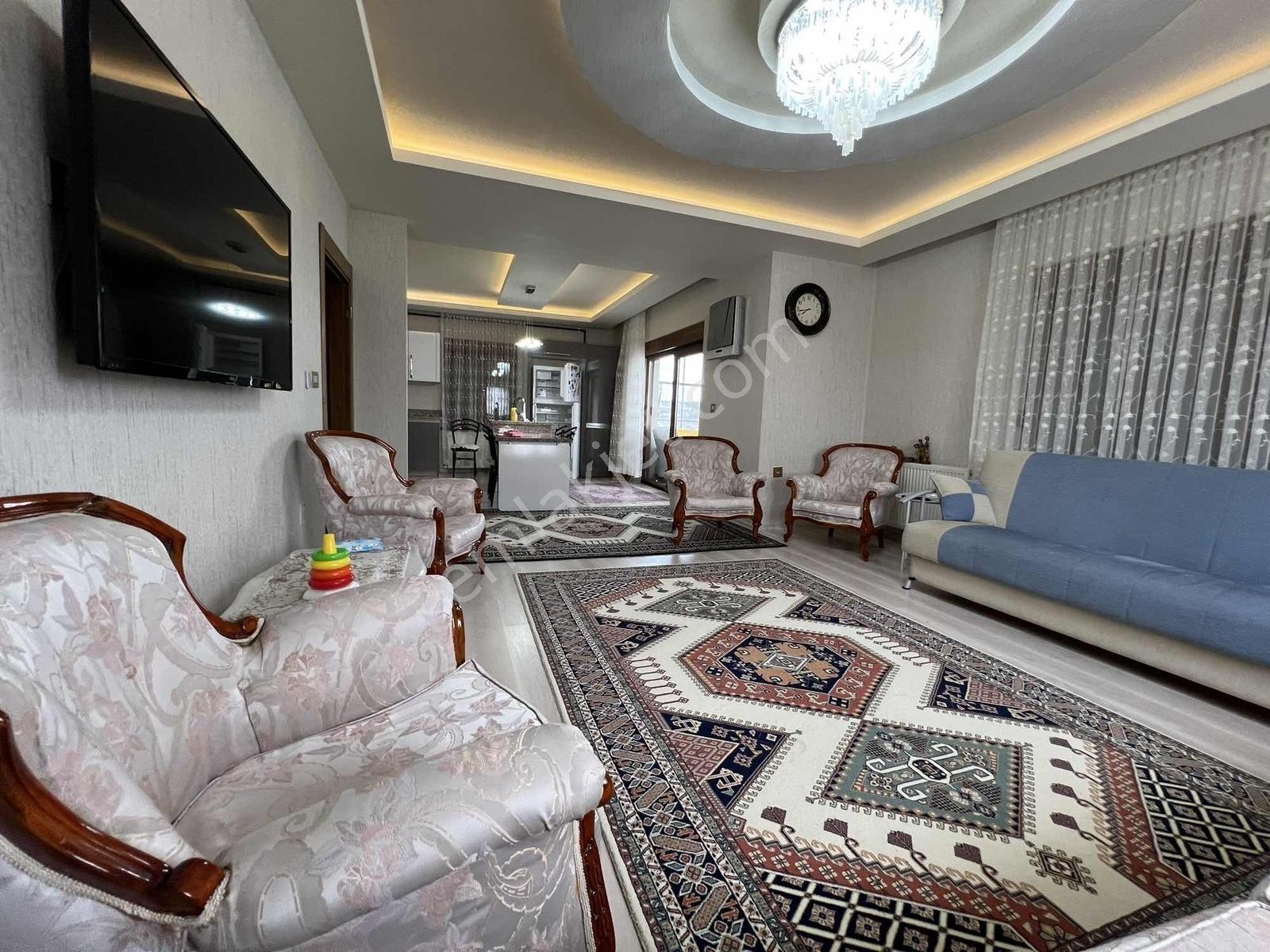 Çiftlik Mahallesinde Havuzlu, Çift Daireli Lüks Villa - Görsel 17
