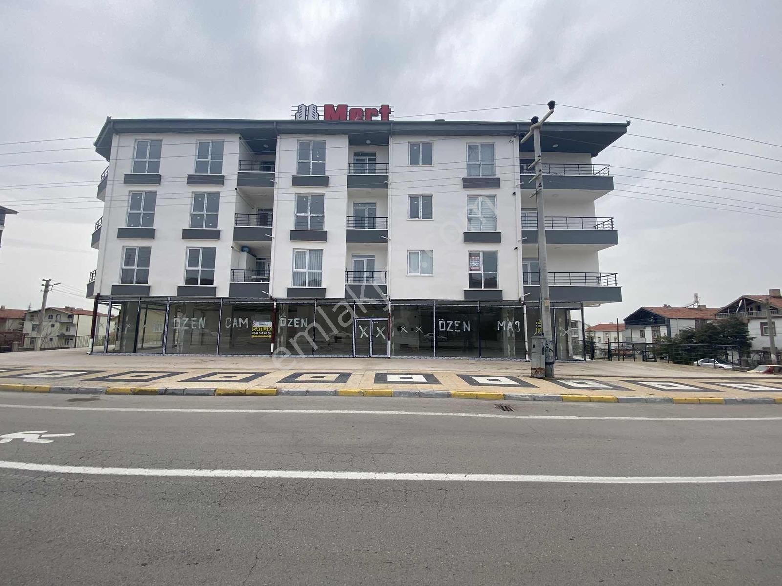 Nevşehir Caddesinde 225 M2 Satılık Dükkan