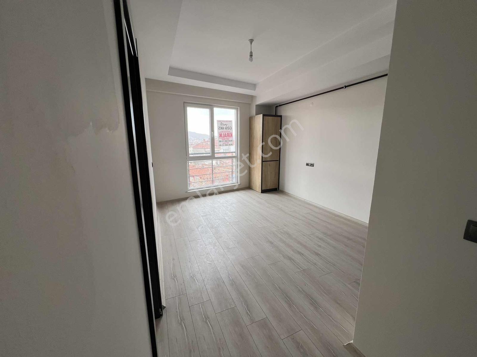 Kalealtı Caddesi Aktürk Plazada Ofisler - Görsel 14