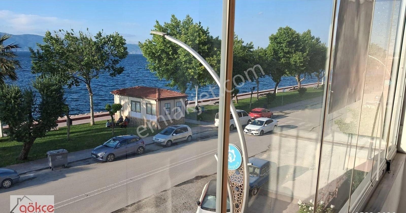Gökçe'den Merkezde Denize Sıfır Satılık Daire - Görsel 4