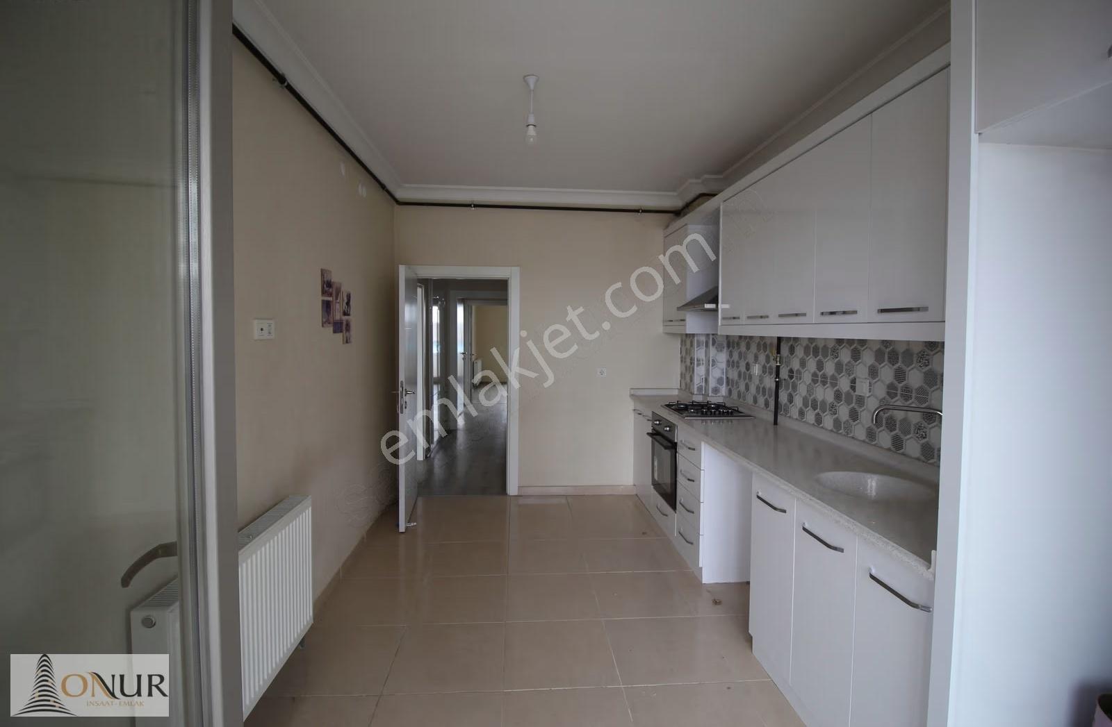Şefikcan Site İçi Kapalı Otoparklı Güvenlikli 3+1 Kiralık - Görsel 2