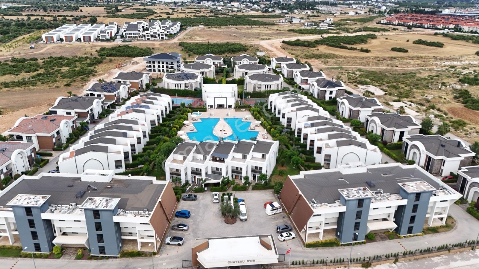 Döşemealtı Altınkale Chateau D'or Villa'lar İçinde Daire