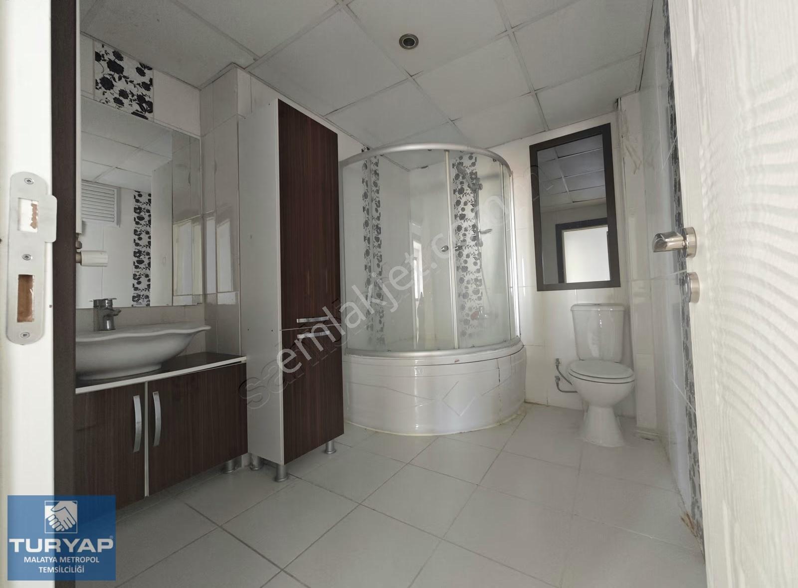 Turyap Metropol'den Babür Sitesinde 3+1 Kiralık Daire - Görsel 5