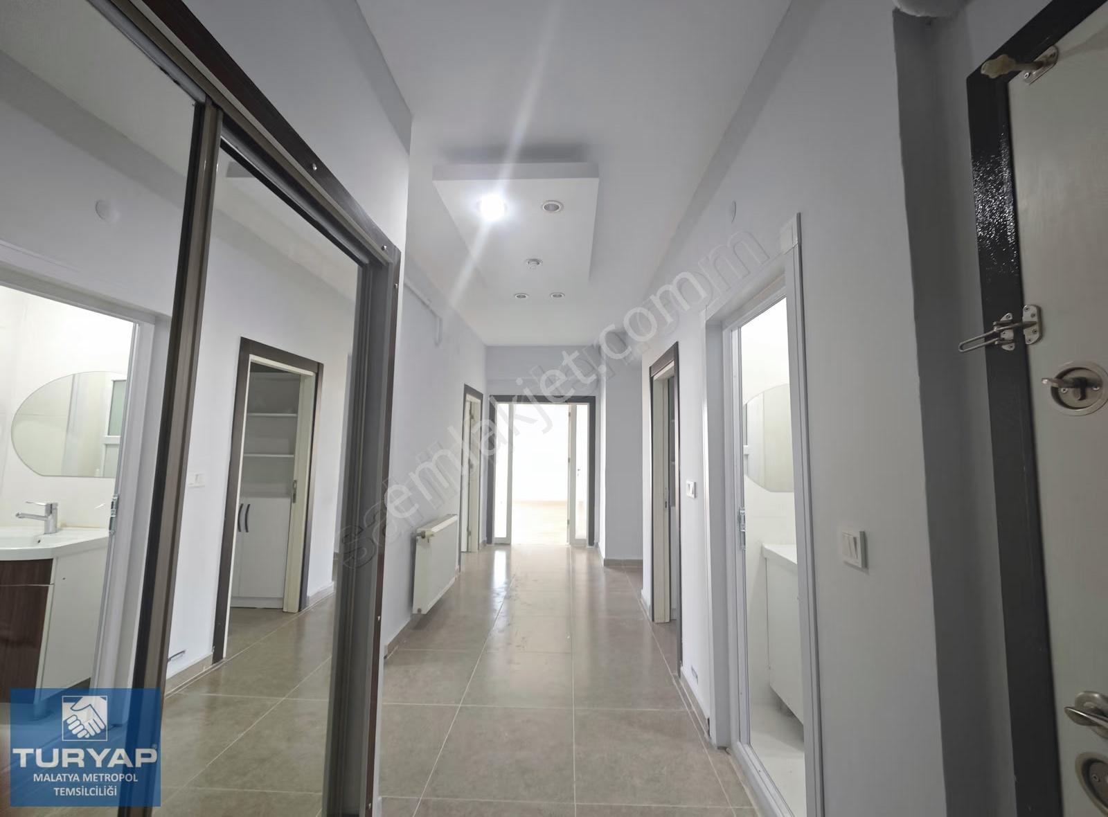 Turyap Metropol'den Babür Sitesinde 3+1 Kiralık Daire - Görsel 26