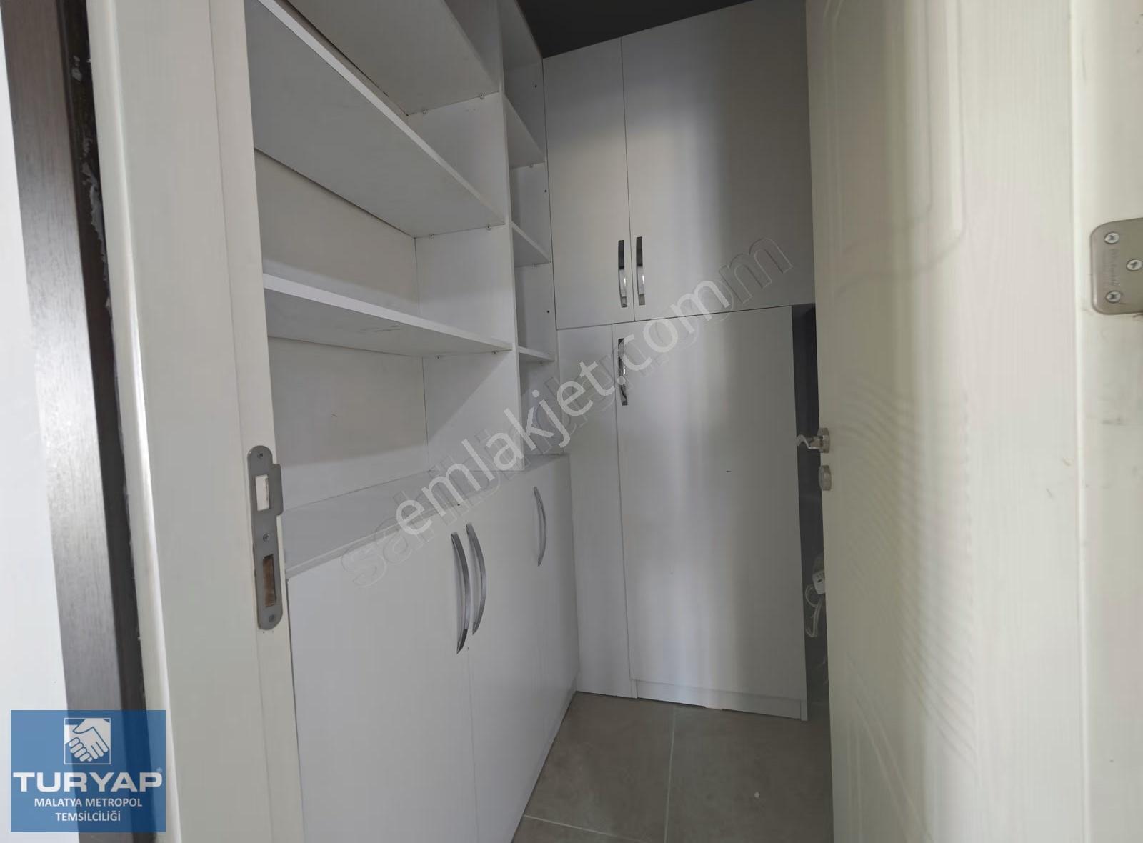 Turyap Metropol'den Babür Sitesinde 3+1 Kiralık Daire - Görsel 10