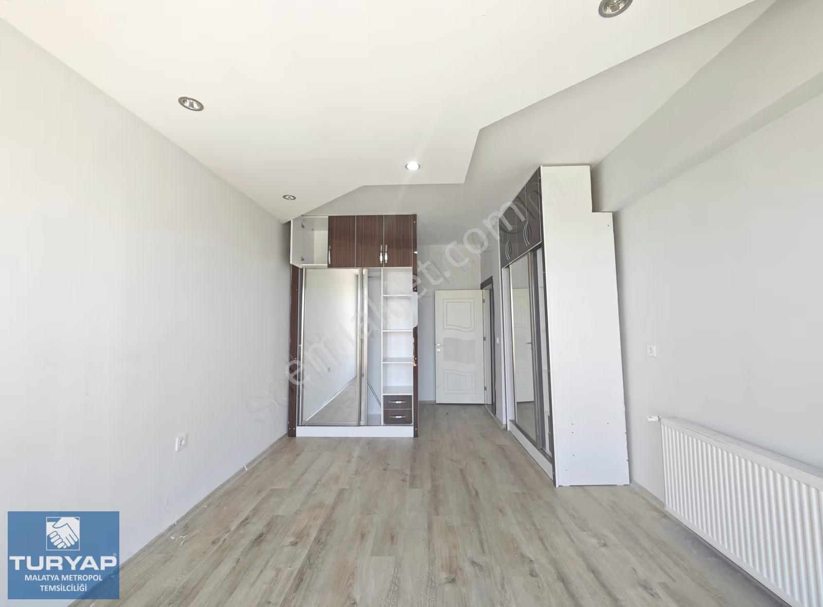 Turyap Metropol'den Babür Sitesinde 3+1 Kiralık Daire - Görsel 22