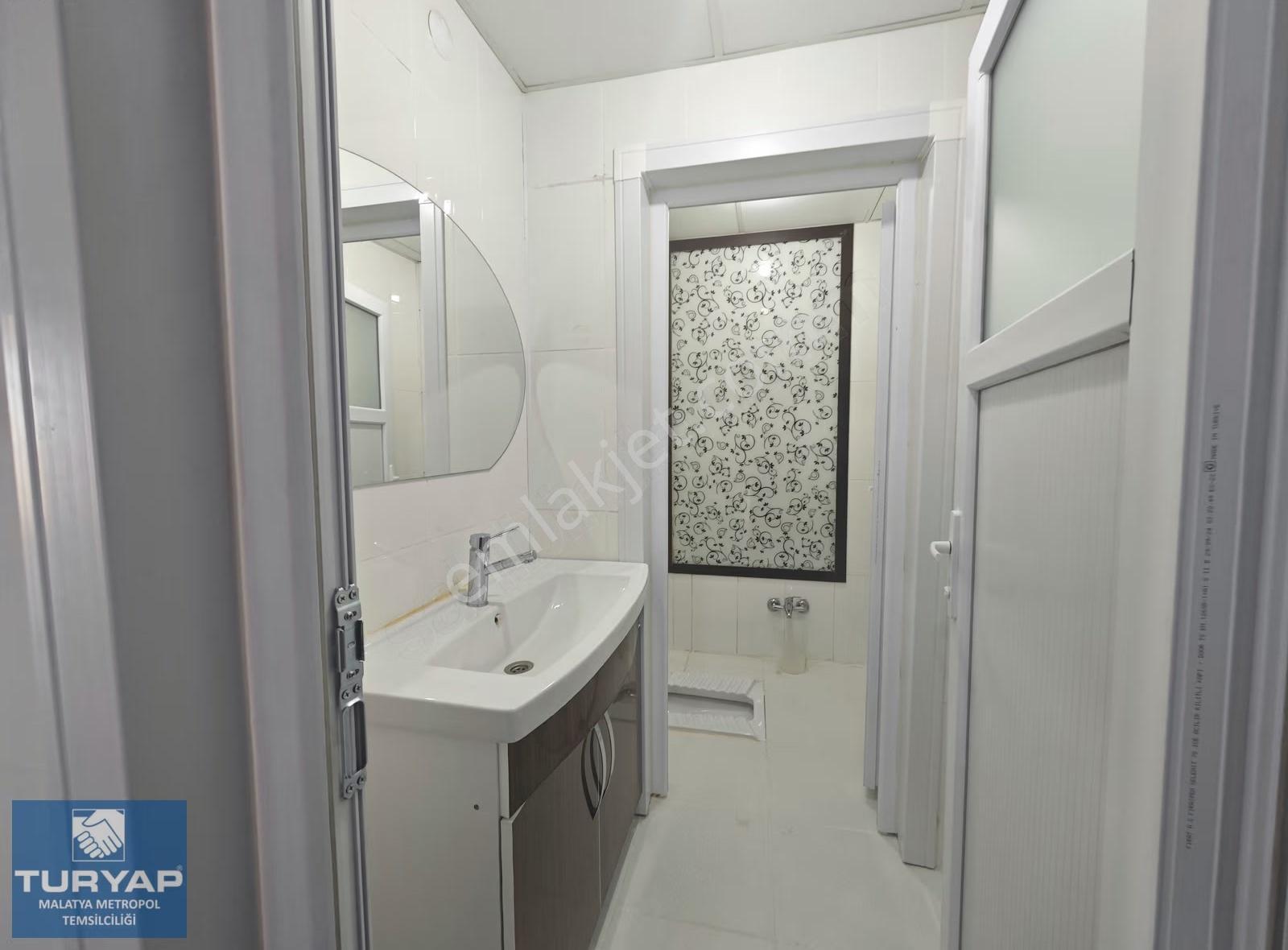 Turyap Metropol'den Babür Sitesinde 3+1 Kiralık Daire - Görsel 6