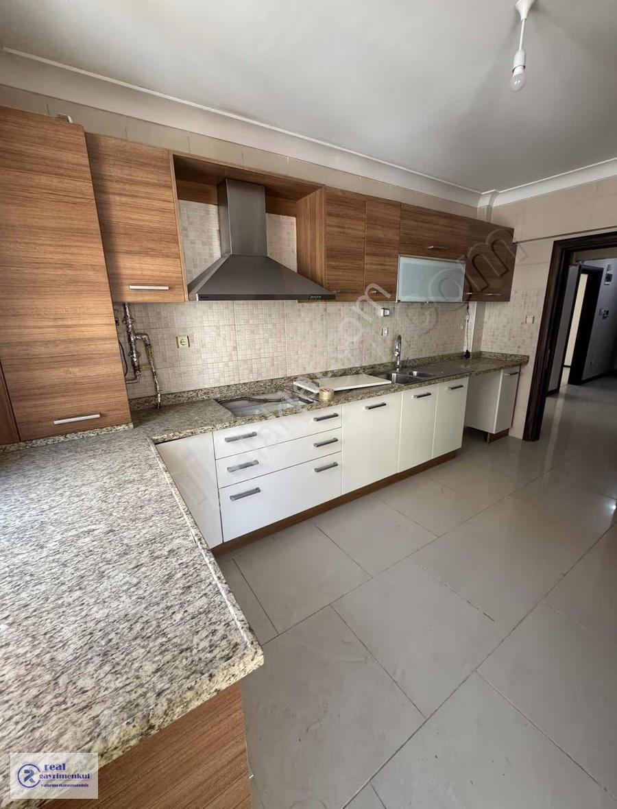 Muhittin Mahallesinde Satılık Site İçi 3+1 Daire - Görsel 3