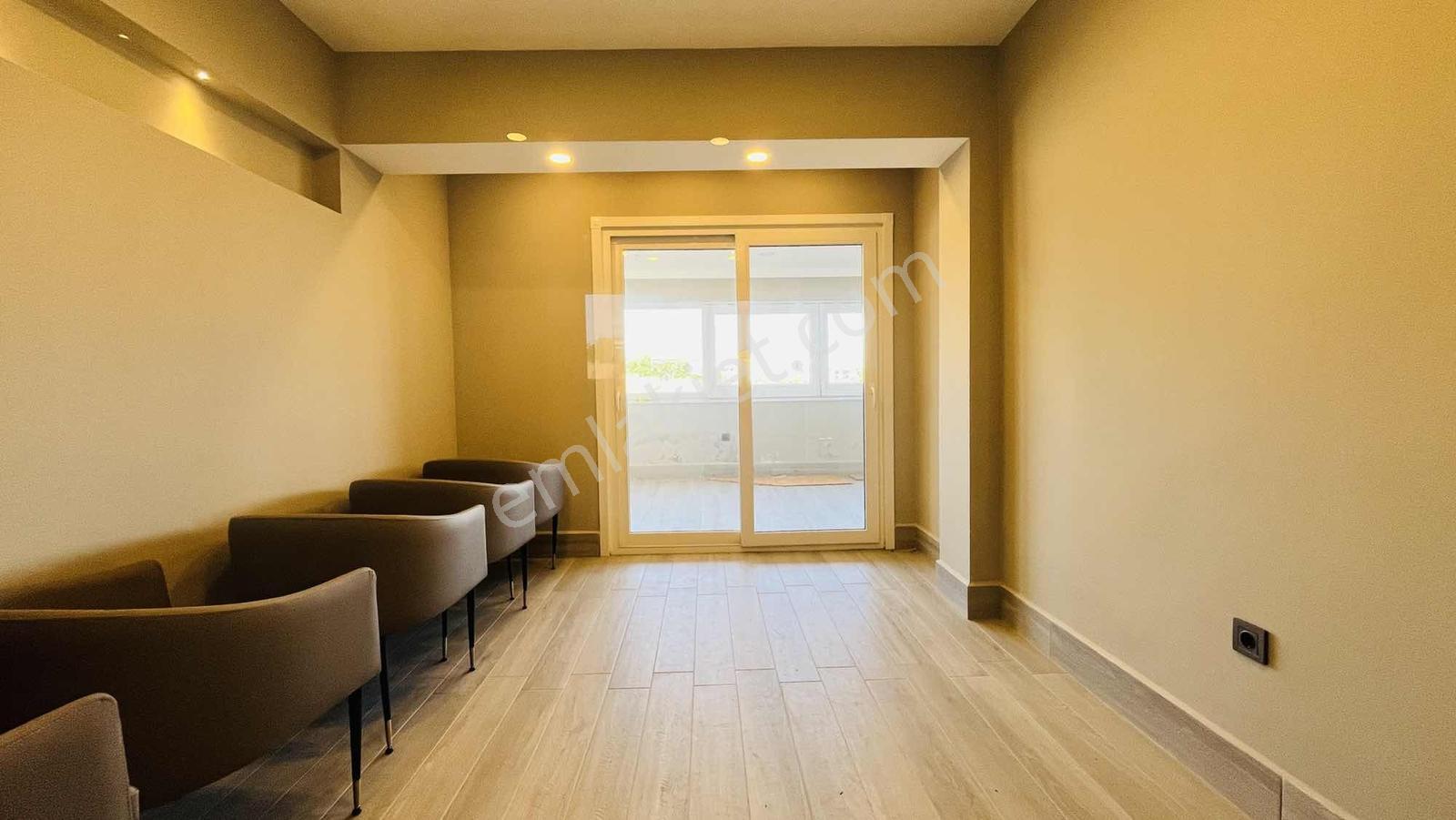 Silivri Erseven 5 Sitesi'nde Özel Tasarım Yaz-kış Oturum İmkanı - Görsel 18