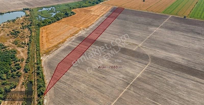 Karacabey Boğazköy'de 7880m² Emsalsiz Yatırımlık Tarla