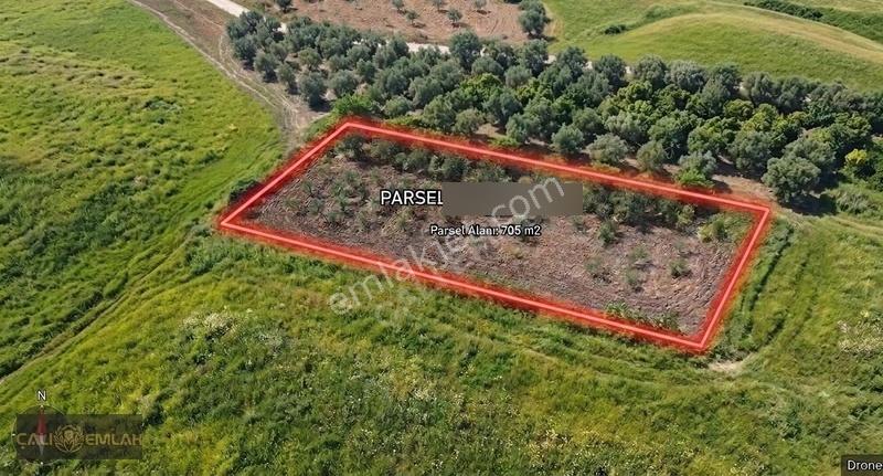 Karacabey Boğazköy'de Ana Yola Yakın 705m² Satılık Tarla