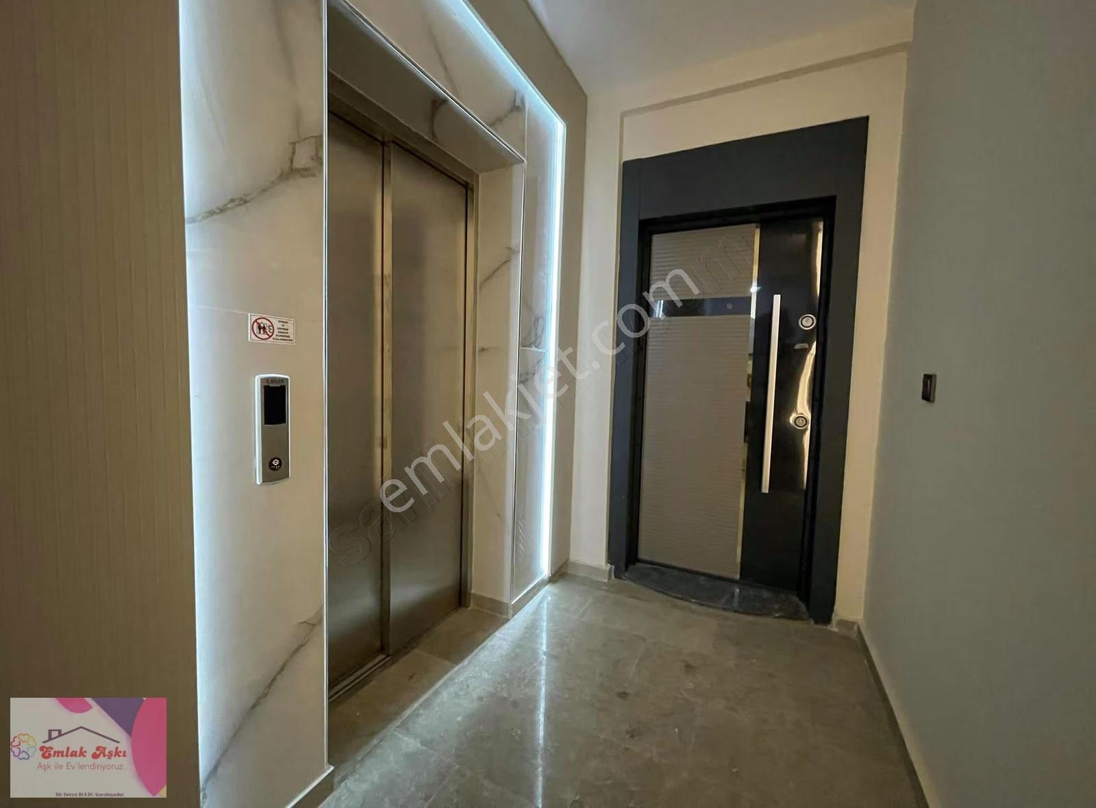 Tranvaya Yürüme Mesafede Havuzlu Sıfır Arakat - Görsel 10