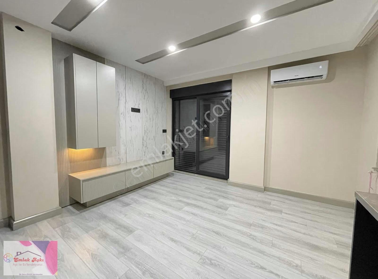 Tranvaya Yürüme Mesafede Havuzlu Sıfır Arakat - Görsel 31
