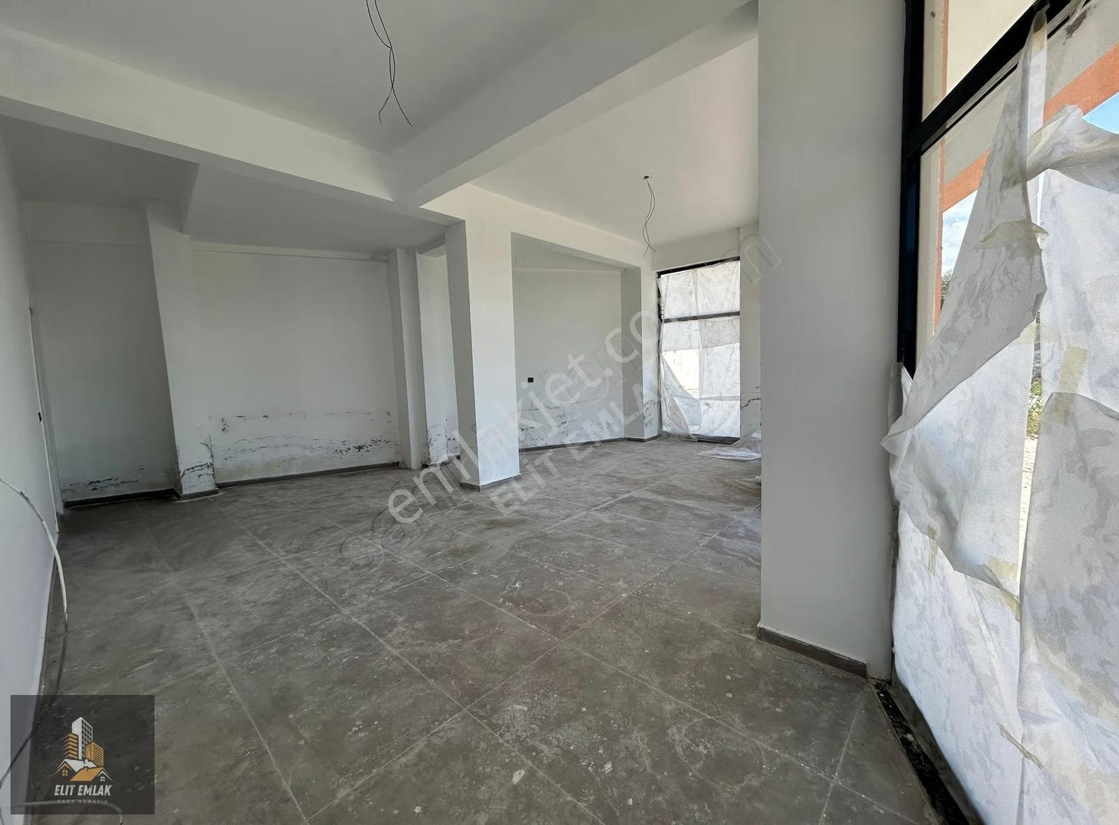 Elit Emlak Karasonya Kavşagında Kiralık Dükkan - Görsel 3