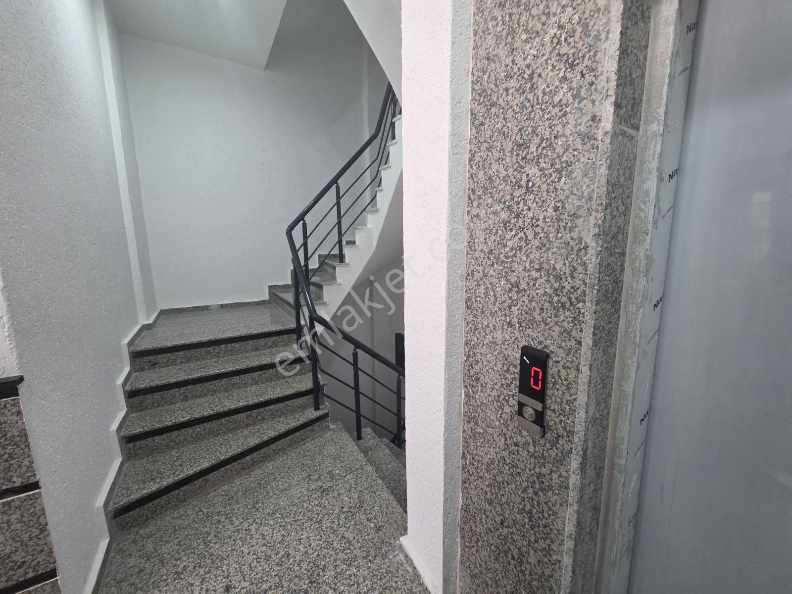 Mimar Emlak'tan Satılık 3+3 Çatısı Yüksek 200m² Dubleks - Görsel 29
