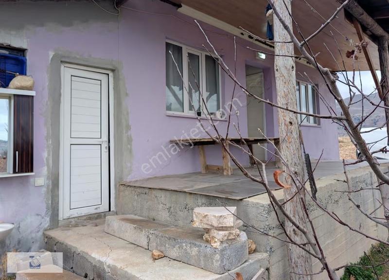 Tefenni Yeşilköy Satılık Damla Sulamalı Elma Bahçesi - Görsel 2