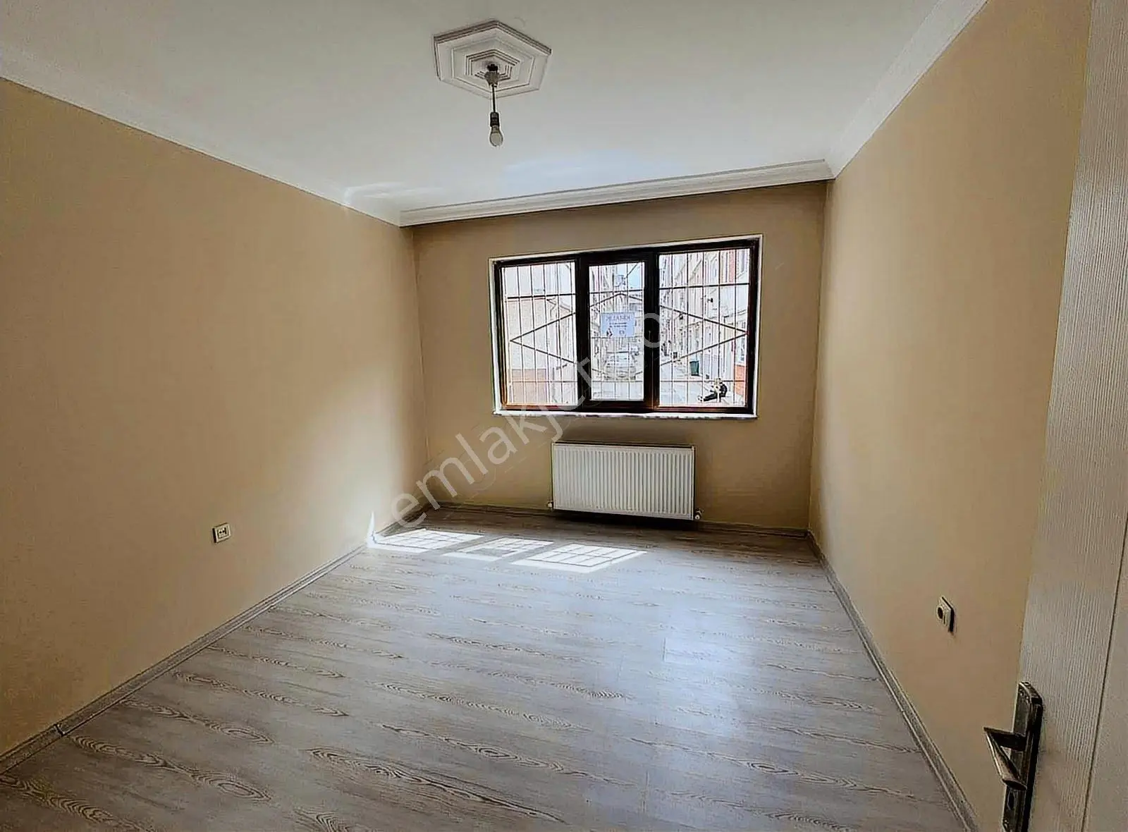 Yeni Karaman 3+1 Kiralık İki Cepheden Girişli Ziraat Manzaralı - Görsel 14