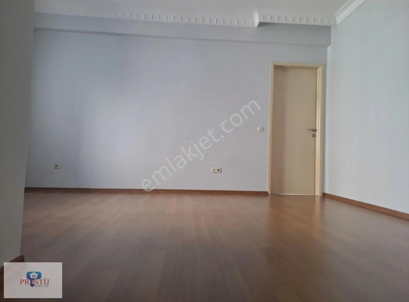 Şerifali Mah. Elalmış Cad.güvenlikli Sitede Geniş Ferah Daire - Görsel 4