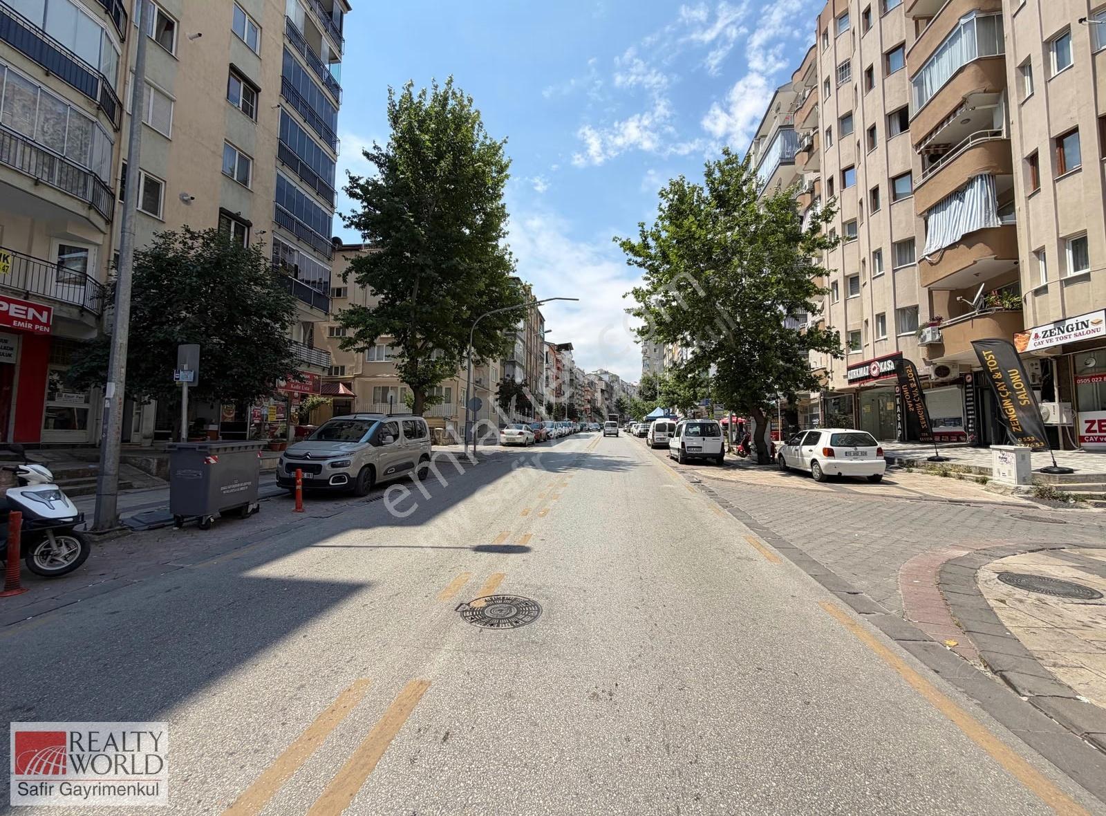 İnönü Caddesi Şehrin Merkezinde Kiralık 2+1teraslı Asansörlü - Görsel 7