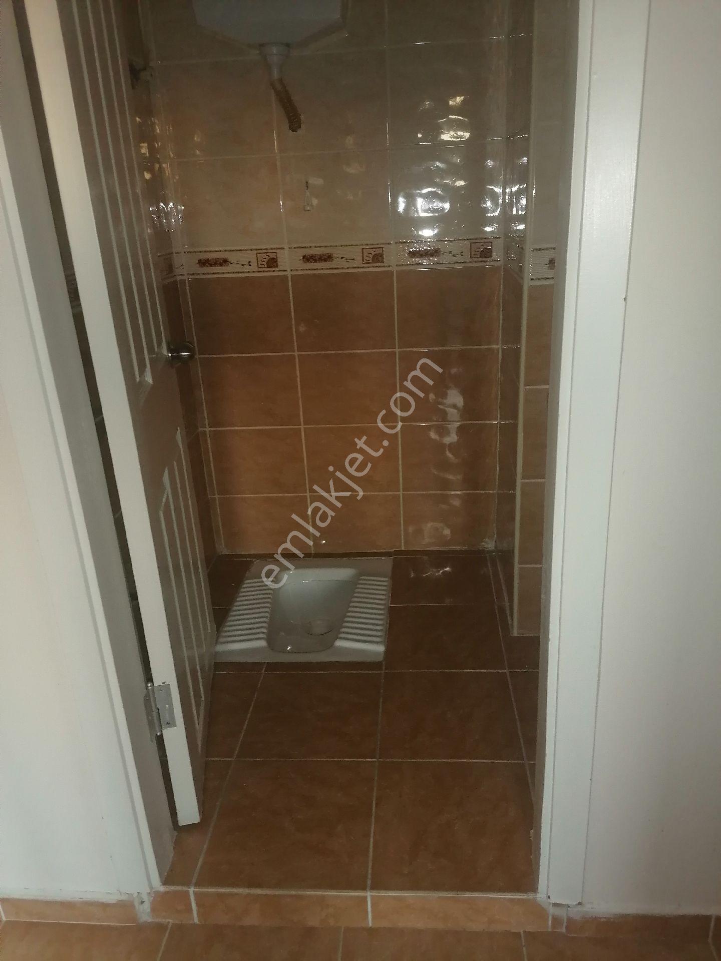 Ümraniye Armağanevler Mahallesi Havuz Sokak 2.kat 2+1 90 Metre Balkonlu Boyalı Kiralık Daire Ev - Görsel 22