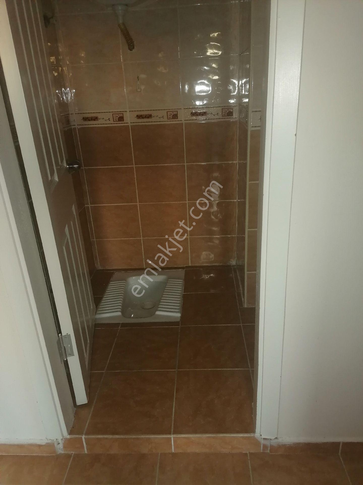 Ümraniye Armağanevler Mahallesi Havuz Sokak 2.kat 2+1 90 Metre Balkonlu Boyalı Kiralık Daire Ev - Görsel 21