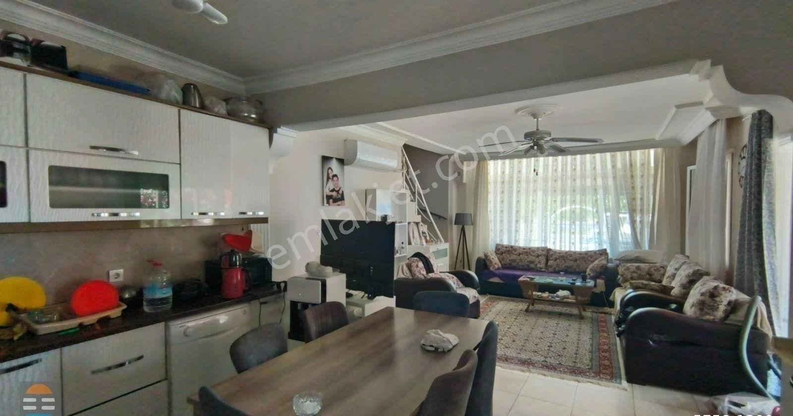 Ayvalık Şeytan Sofrası Yolunda Bahçeli 4+1 Tripleks Villa - Görsel 34