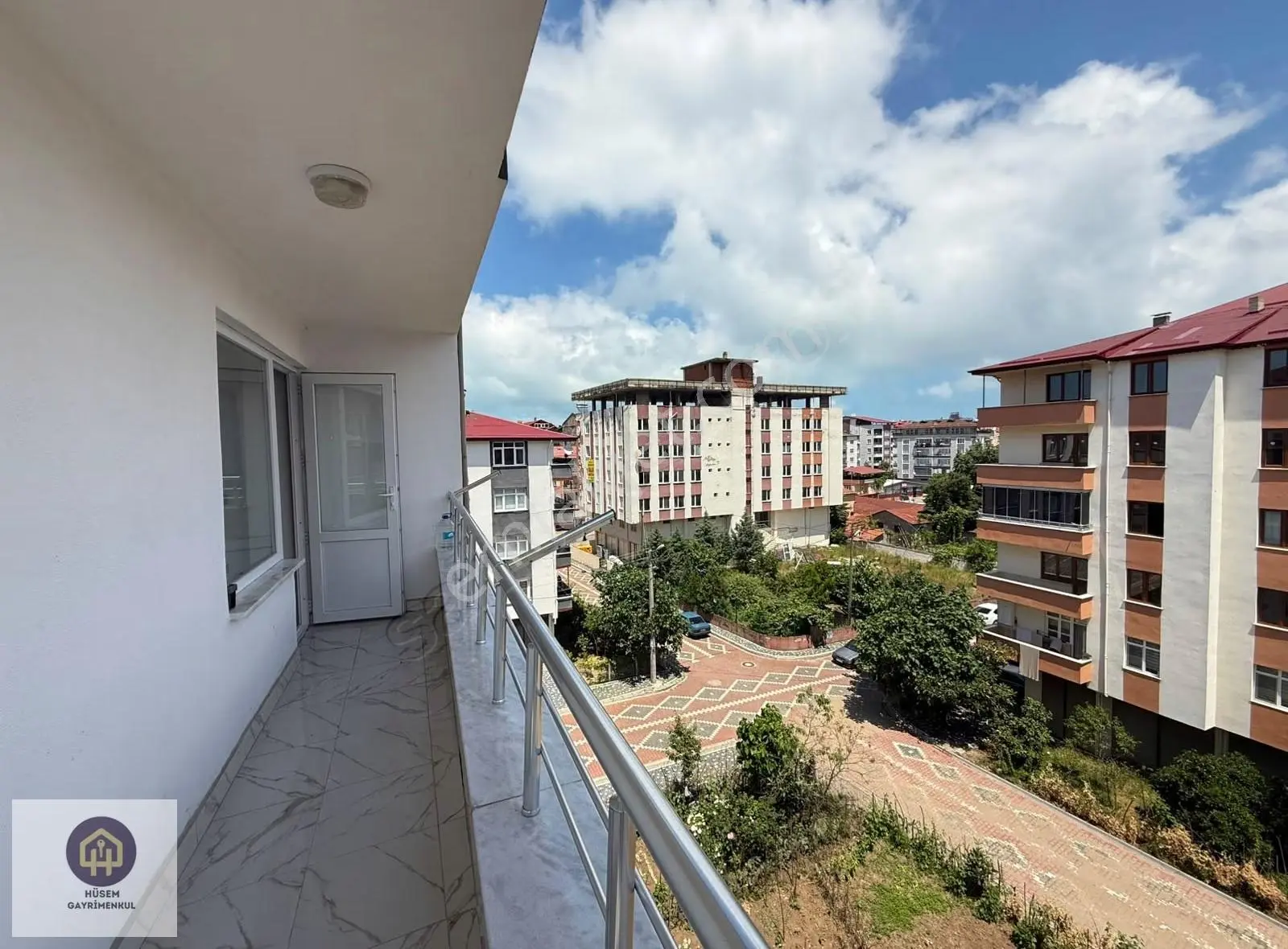Hüsem Gayeimenkul'den Ballıca Mahallesi 2+1 Kiralık Daire