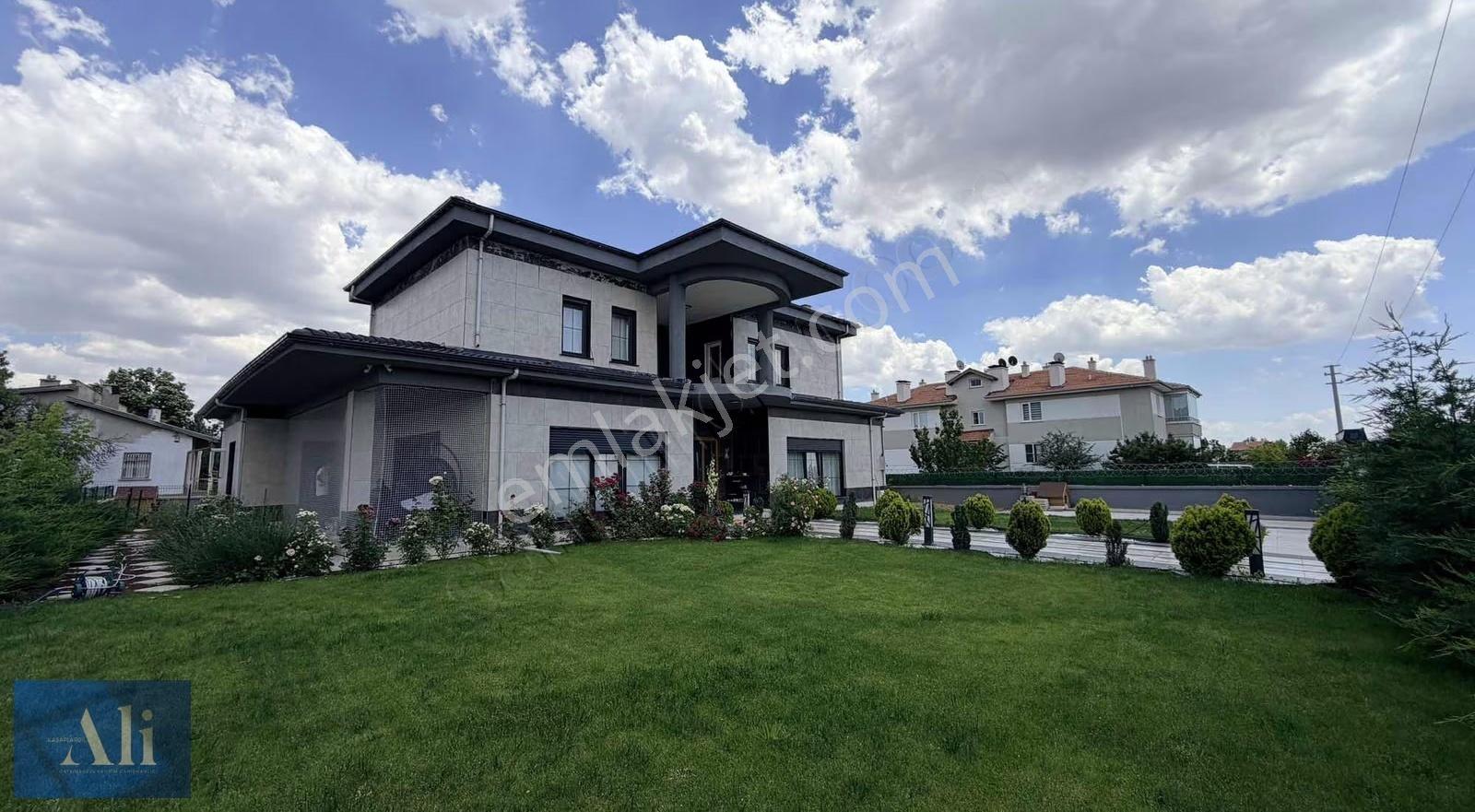Ali Kasaplargil'den Karahüyük Mahallesin'de Geniş Villa - Görsel 21