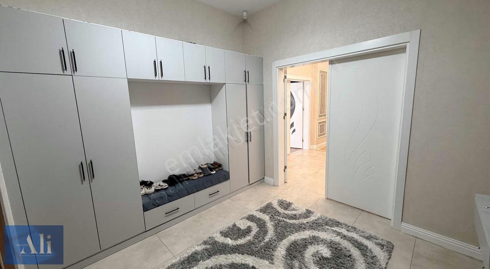 Ali Kasaplargil'den Karahüyük Mahallesin'de Geniş Villa - Görsel 23