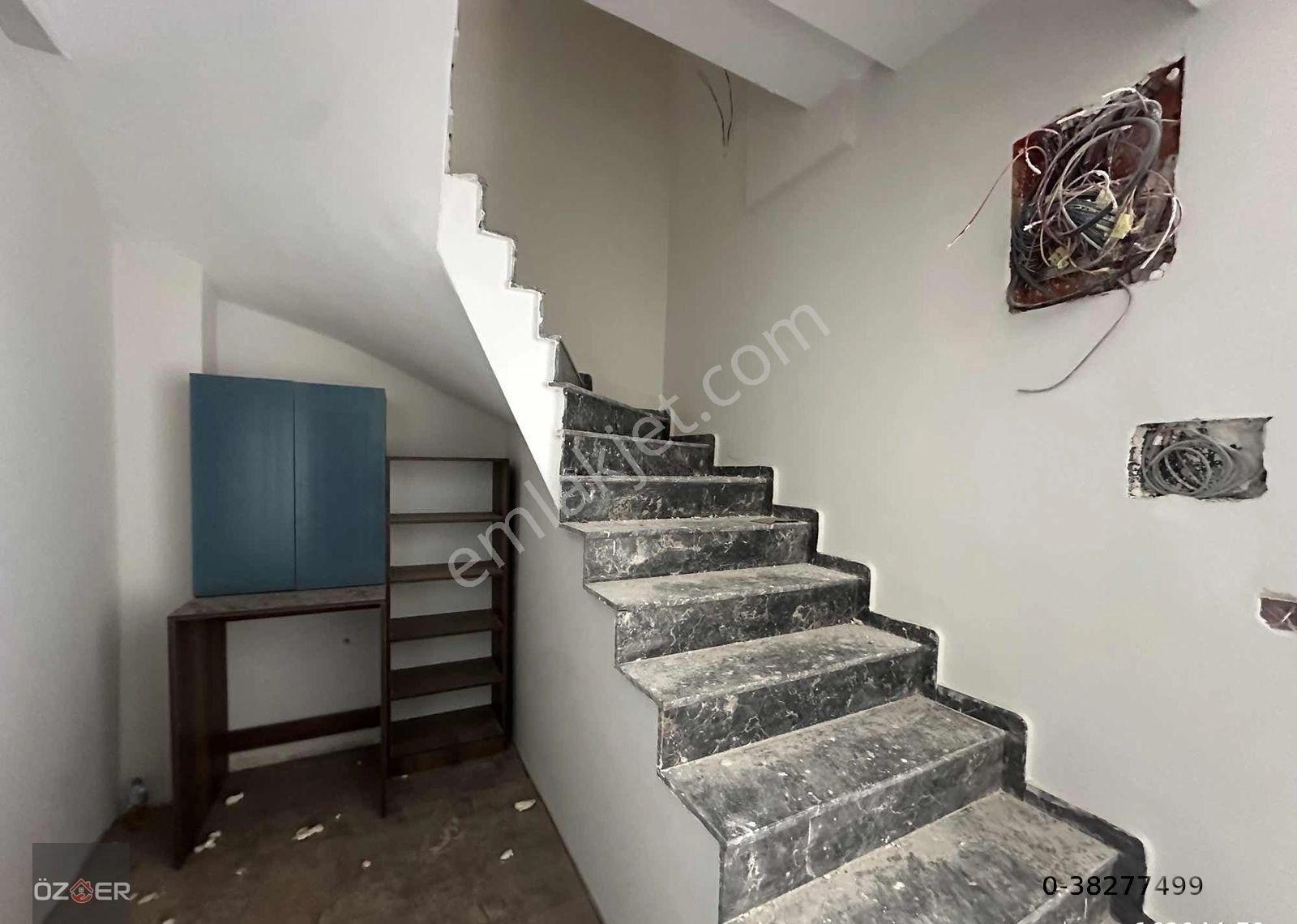 Öz-er Gayrimenkul'den Satılık Cadde Üzeri 3+1 Dublexs Lüks Daire - Görsel 17