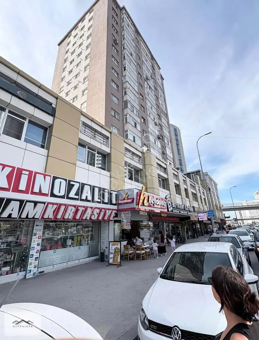 Beylikdüzü Beykent Çarşı'da Full Eşyalı Kiralık 100m2 2+1 Daire