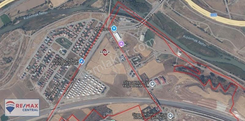 Remax Central'dan Esenyurtta Satılık Ticari 1210m2 Arsa
