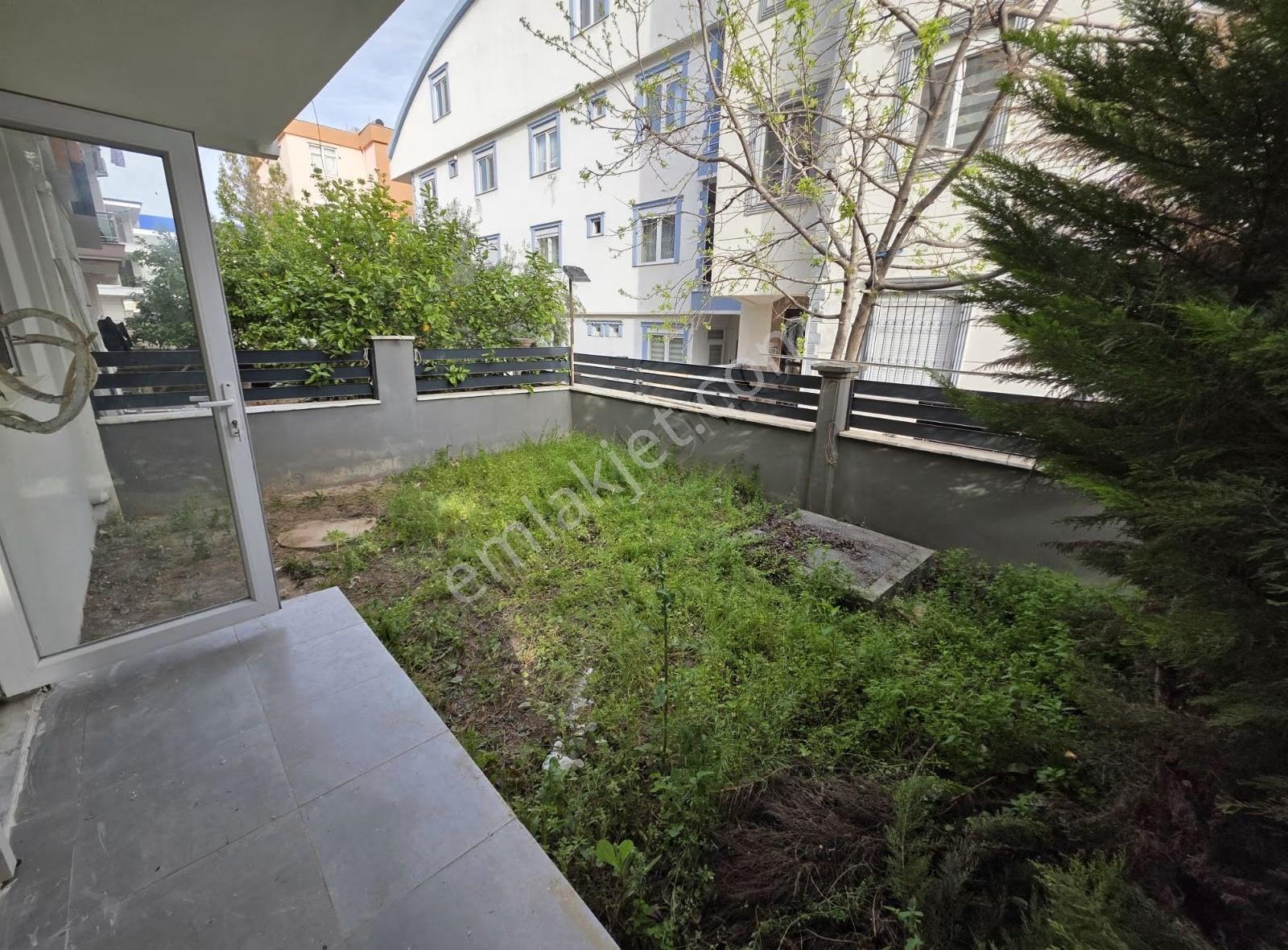 1+1 Lüks Daire Mall Of Yakını 60 M² Özel Bahçeli - Görsel 11