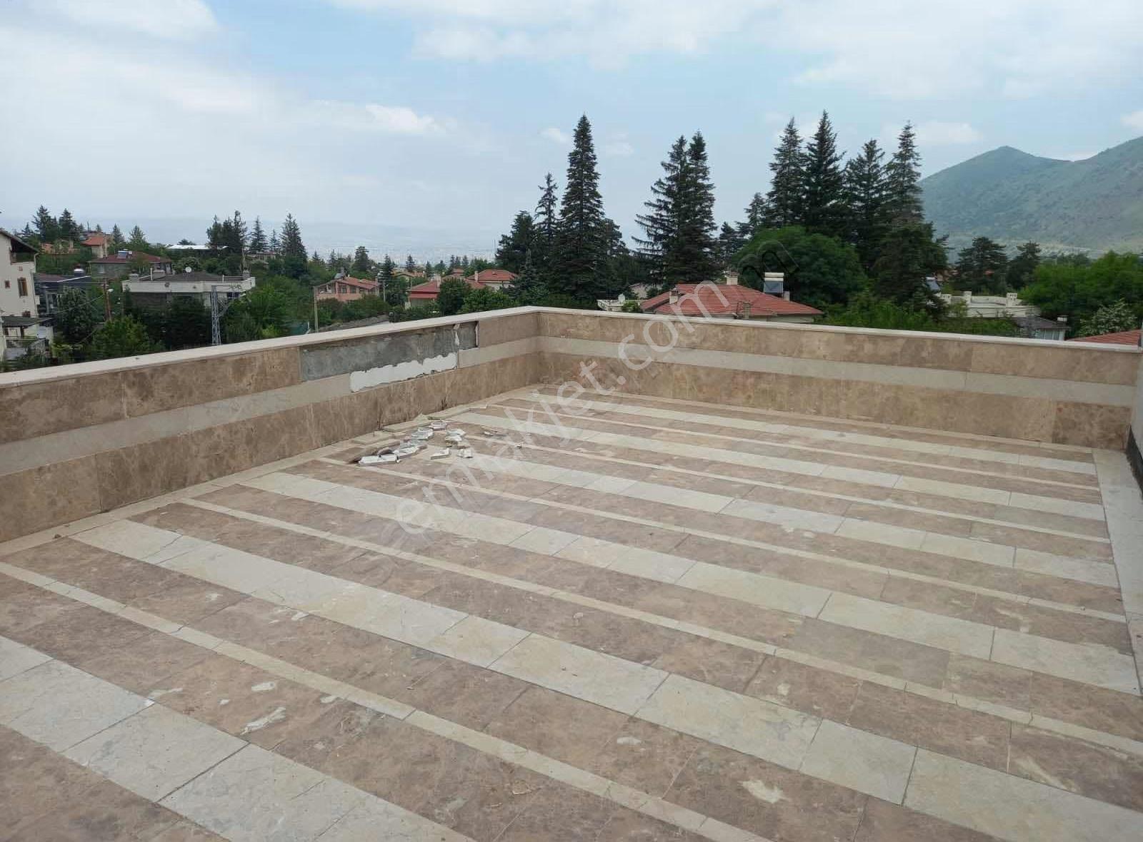 Hisarcıkta 750m2 Arsalı Ultra Lüks 5+1 Satılık Villa - Görsel 3