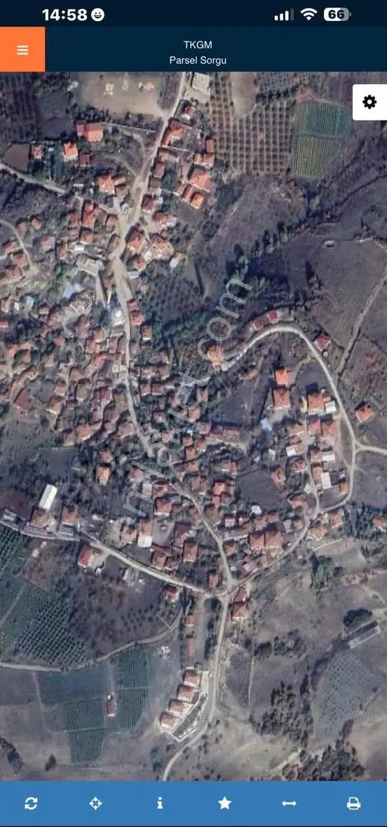Osmaneli Ağlan Köyünde 2.653 M2 Yola Sıfır Tarla Köye 400 M