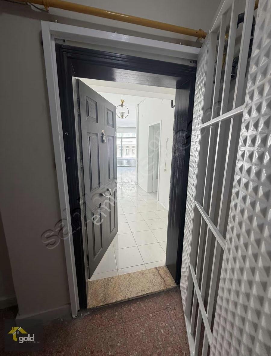 Mükemmel Konumda Kiralık 3+1 Daire - Görsel 13