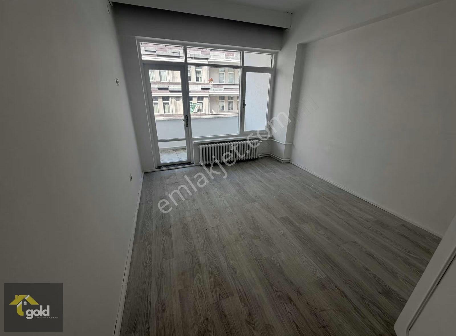 Mükemmel Konumda Kiralık 3+1 Daire - Görsel 20