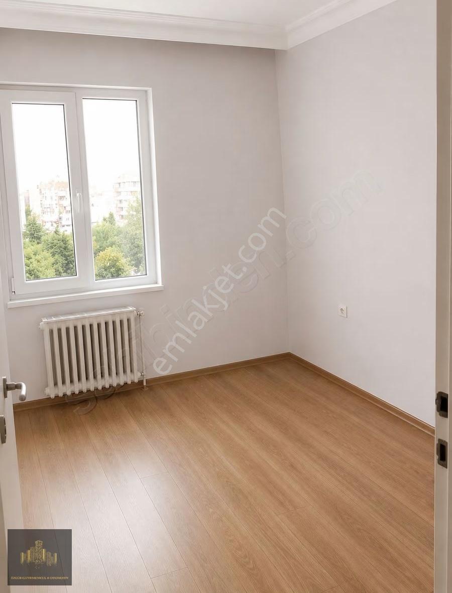 Özgür'den Büyükşehir Mah. A-18a Da 2+1 Kiralık - Görsel 5