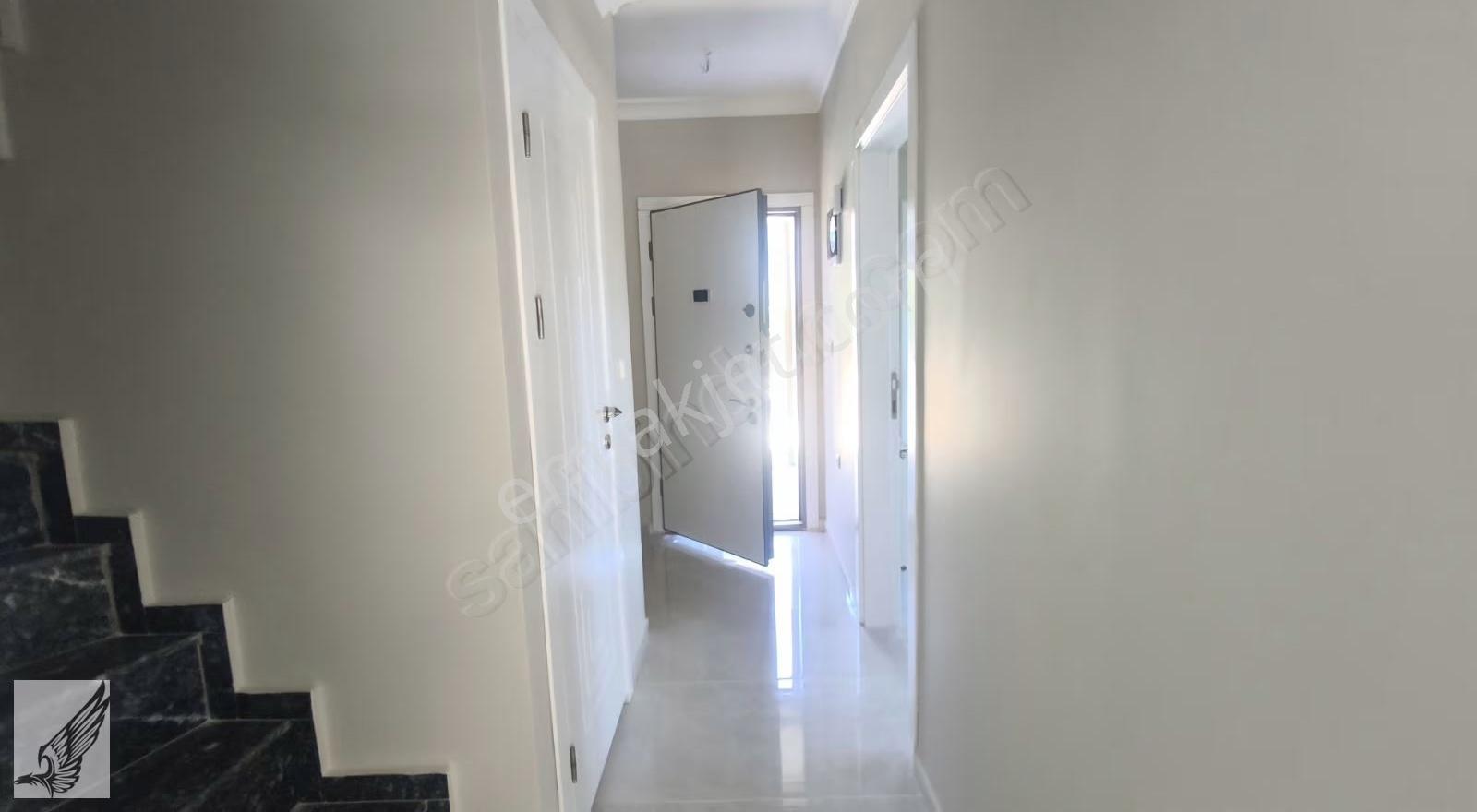 Seferihisar Nejat Hepkon'da Site İçi Kiralık Müstakil Villa - Görsel 14