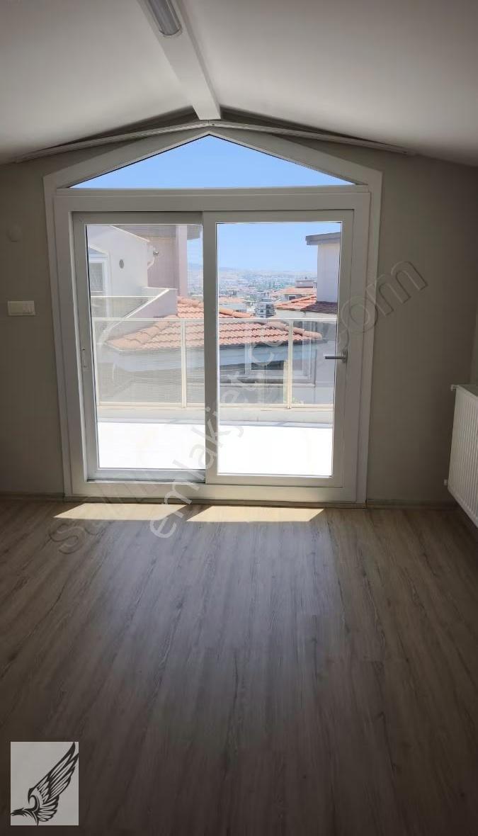 Seferihisar Nejat Hepkon'da Site İçi Kiralık Müstakil Villa - Görsel 28