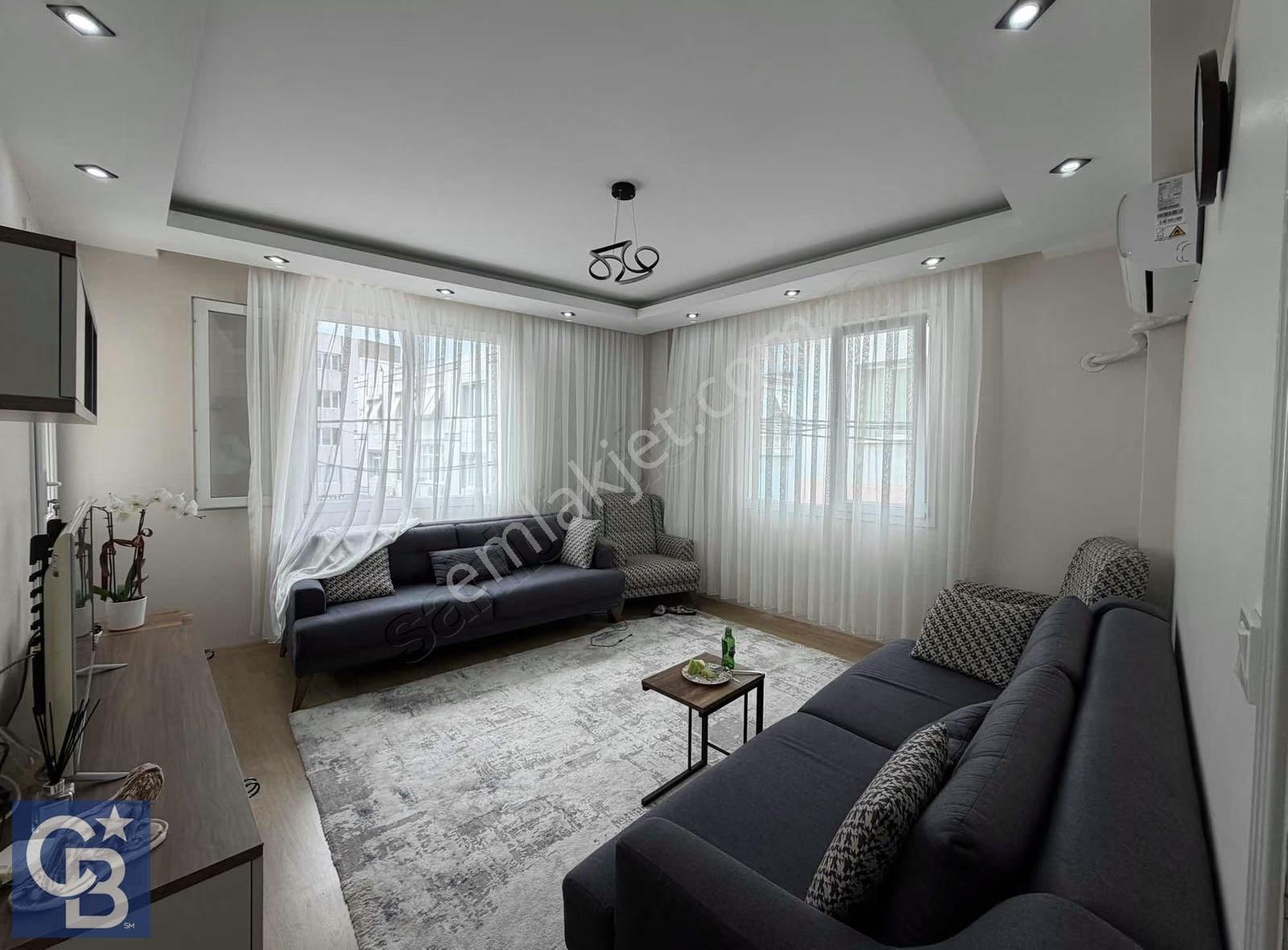Merkezi Konumda 2+1 Kapalı Mutfak Ara Kat Geniş Daire