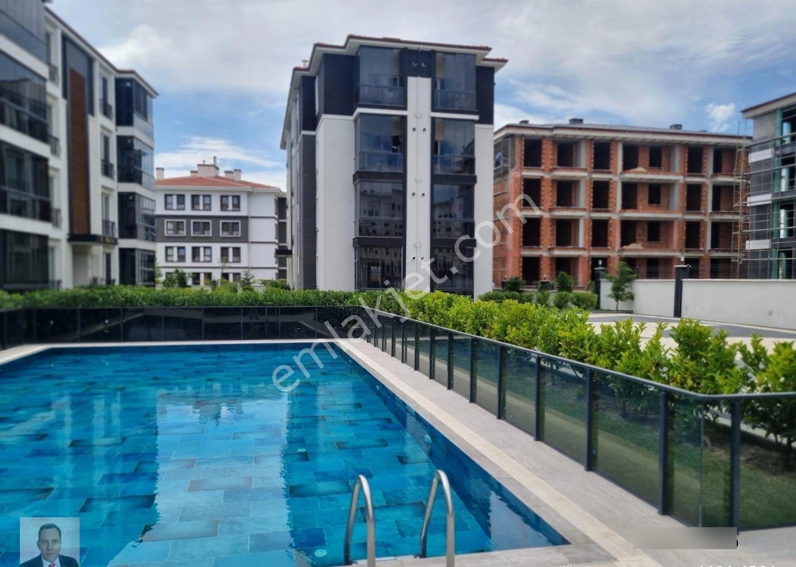 Çorlu Zafer Mahaallesi'nde | Everest Life 1 Sitesinde Kiralık Sıfır 1+1 Bahçe Katı Daire - Görsel 23