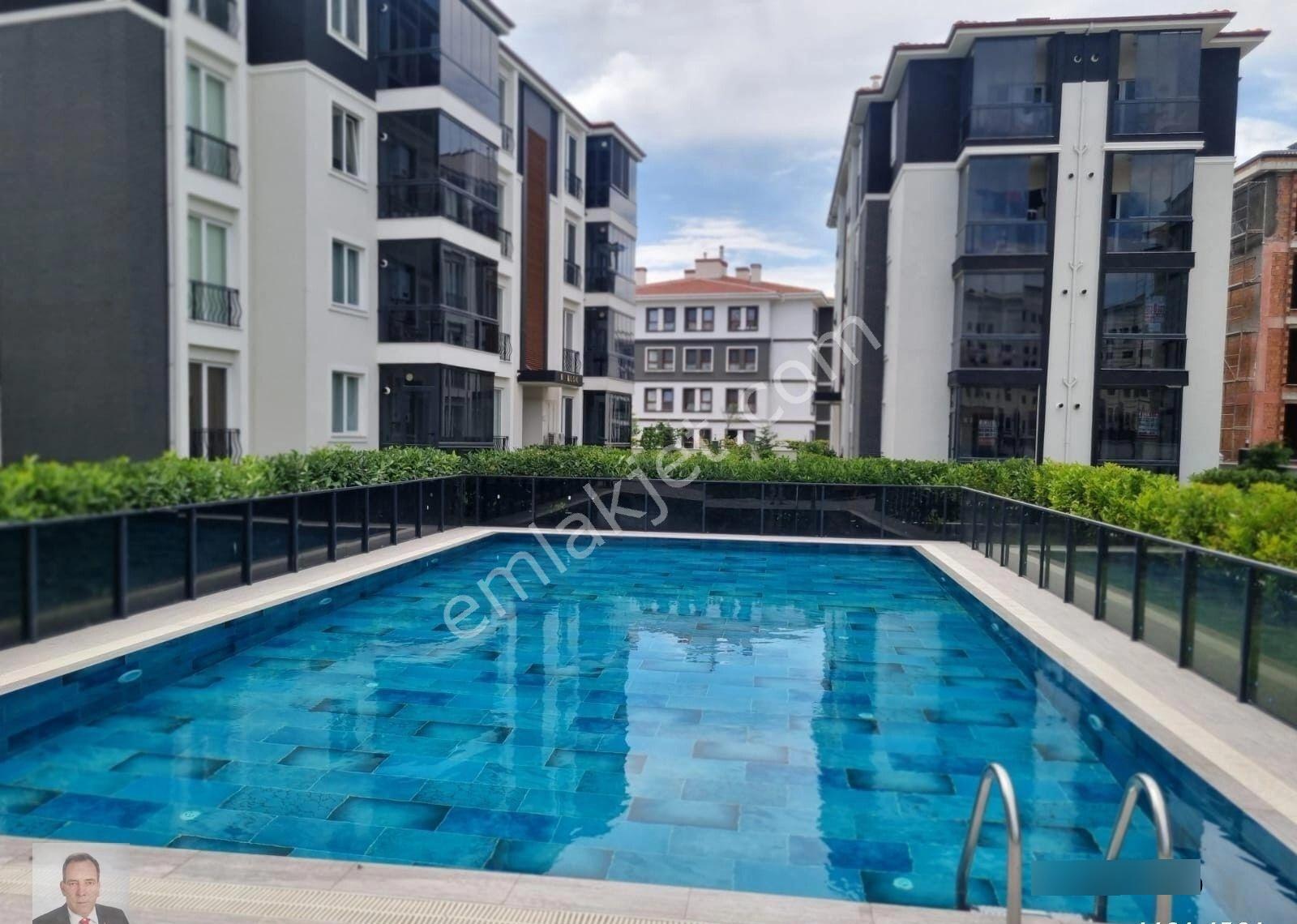 Çorlu Zafer Mahaallesi'nde | Everest Life 1 Sitesinde Kiralık Sıfır 1+1 Bahçe Katı Daire - Görsel 6