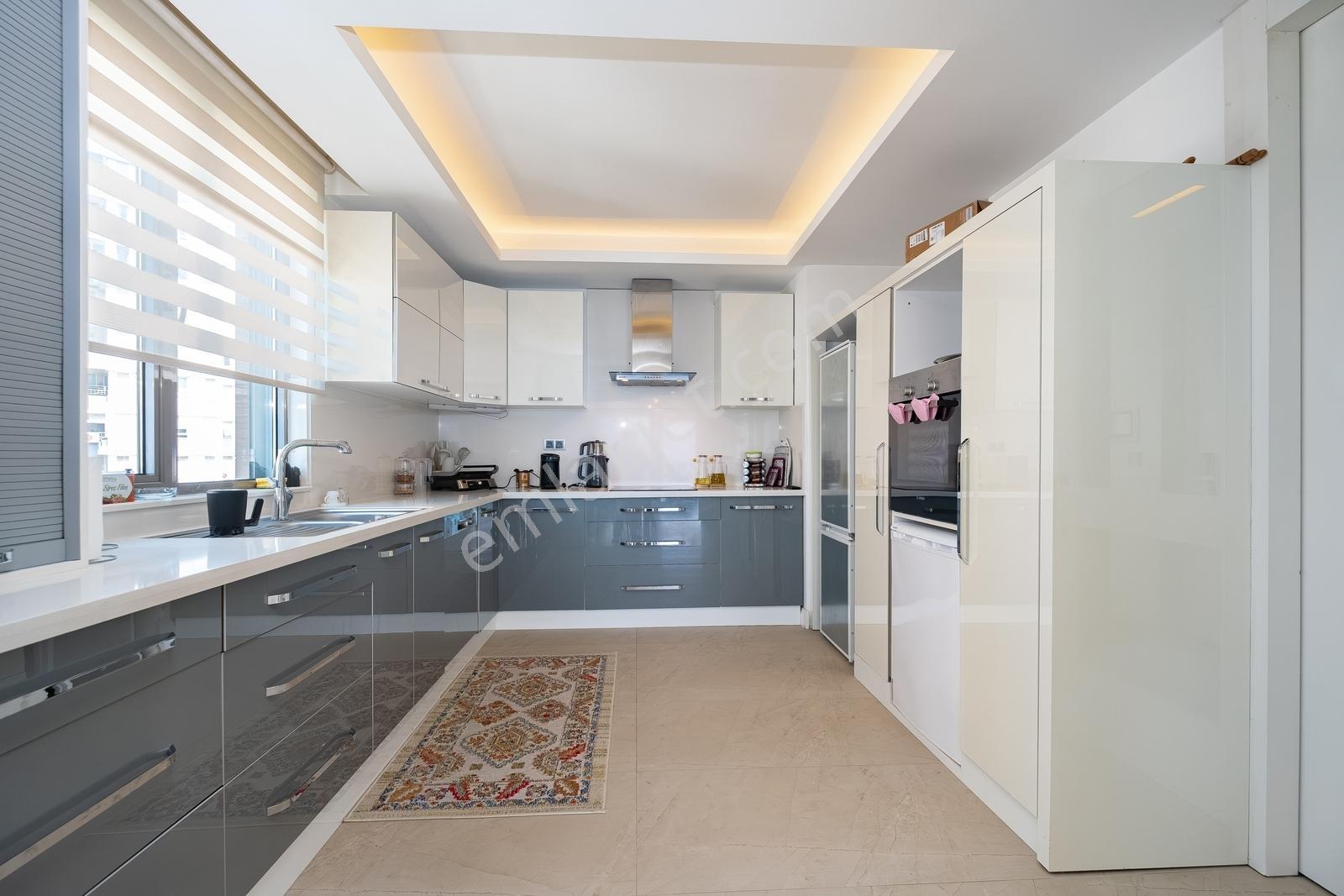 Yalımpark'da Denize Sıfır 4+1 Lüks Satılık Daire - Görsel 14