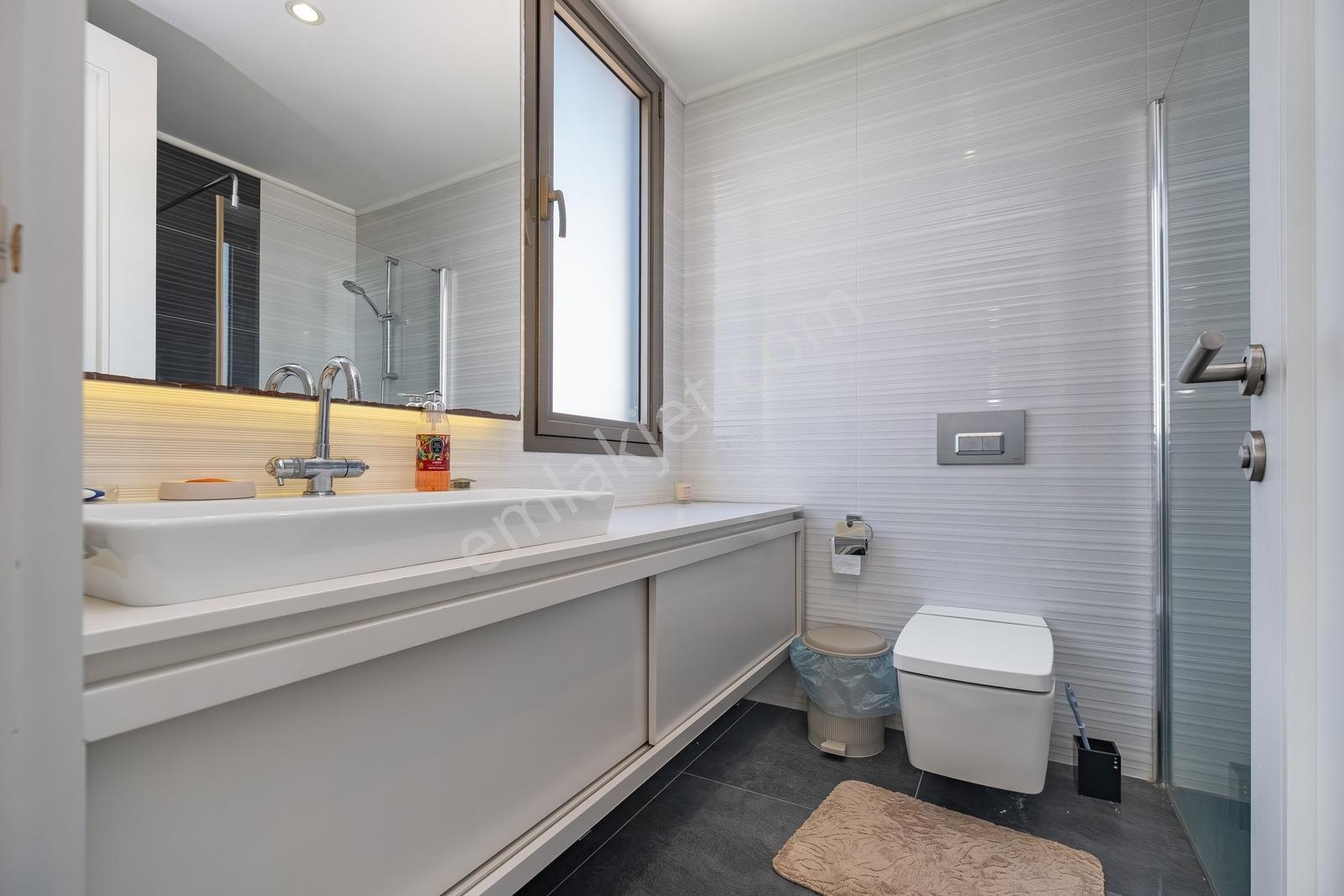 Yalımpark'da Denize Sıfır 4+1 Lüks Satılık Daire - Görsel 33