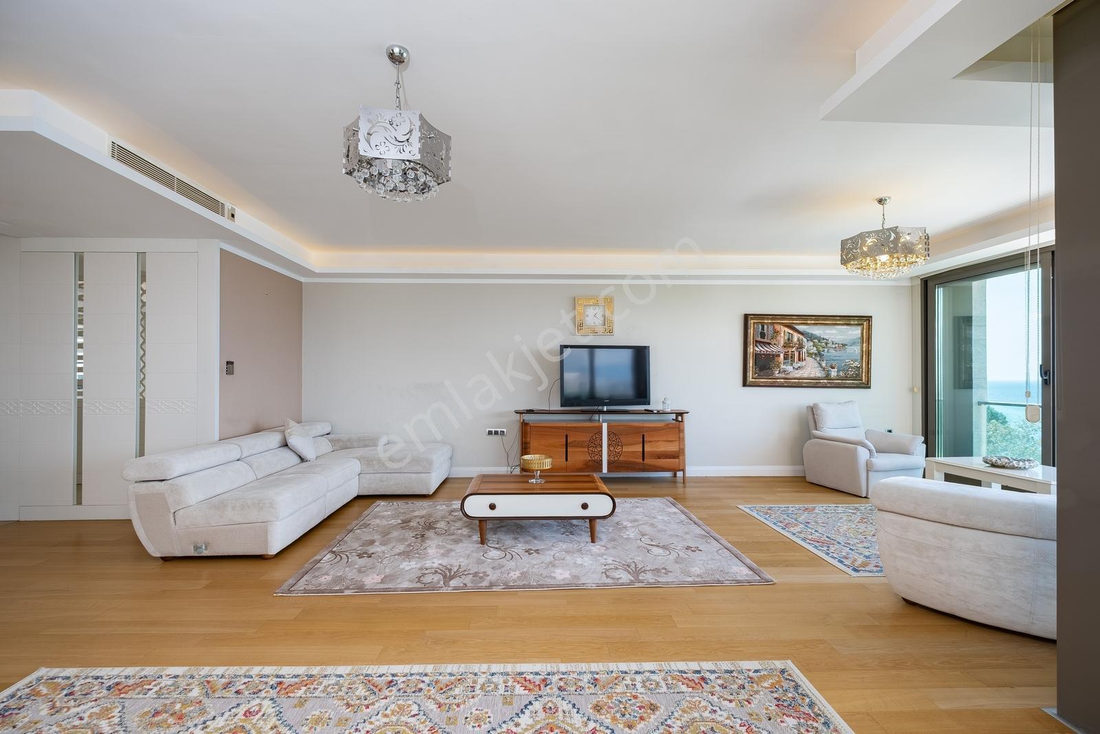 Yalımpark'da Denize Sıfır 4+1 Lüks Satılık Daire - Görsel 2