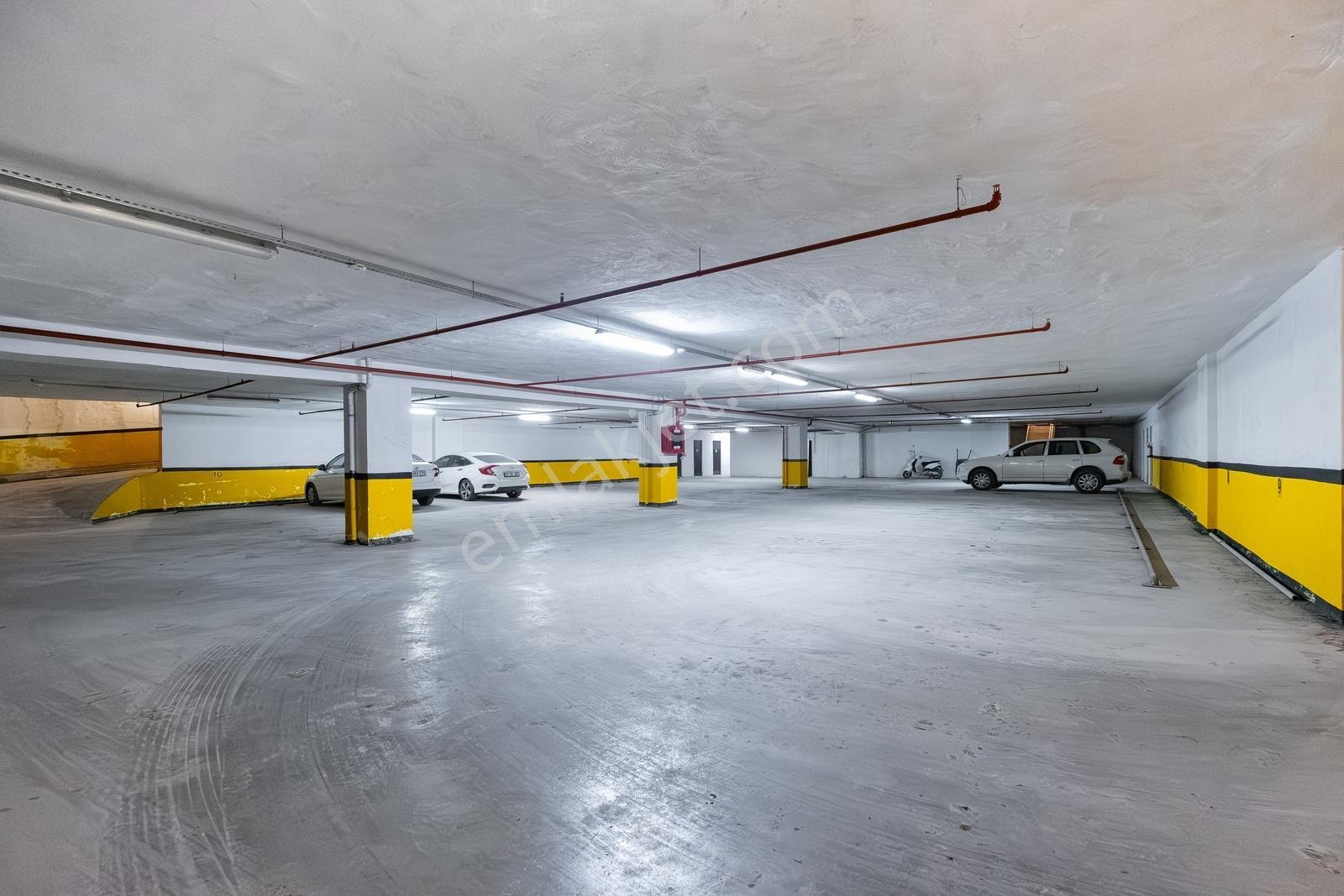 Yalımpark'da Denize Sıfır 4+1 Lüks Satılık Daire - Görsel 19