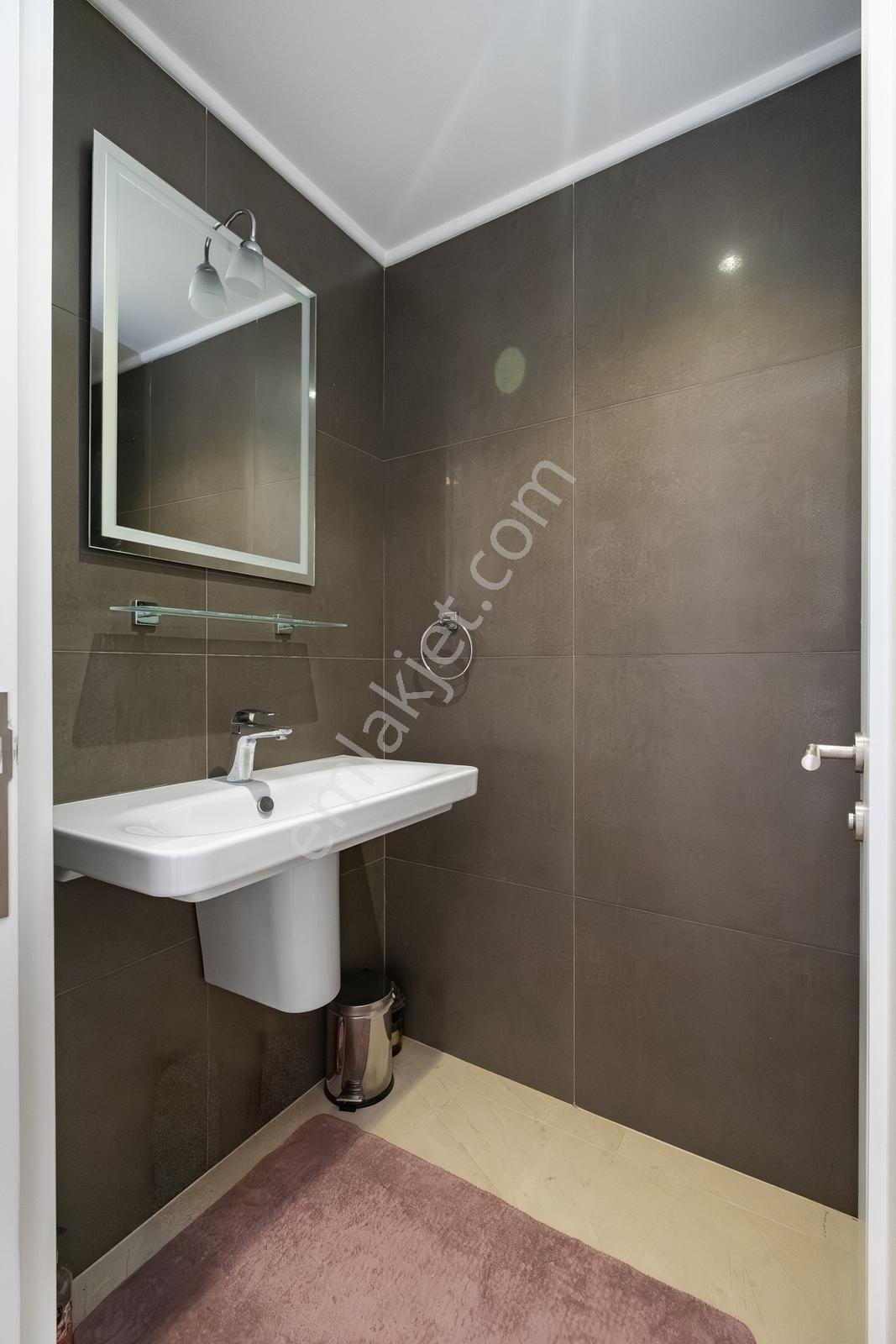 Yalımpark'da Denize Sıfır 4+1 Lüks Satılık Daire - Görsel 15