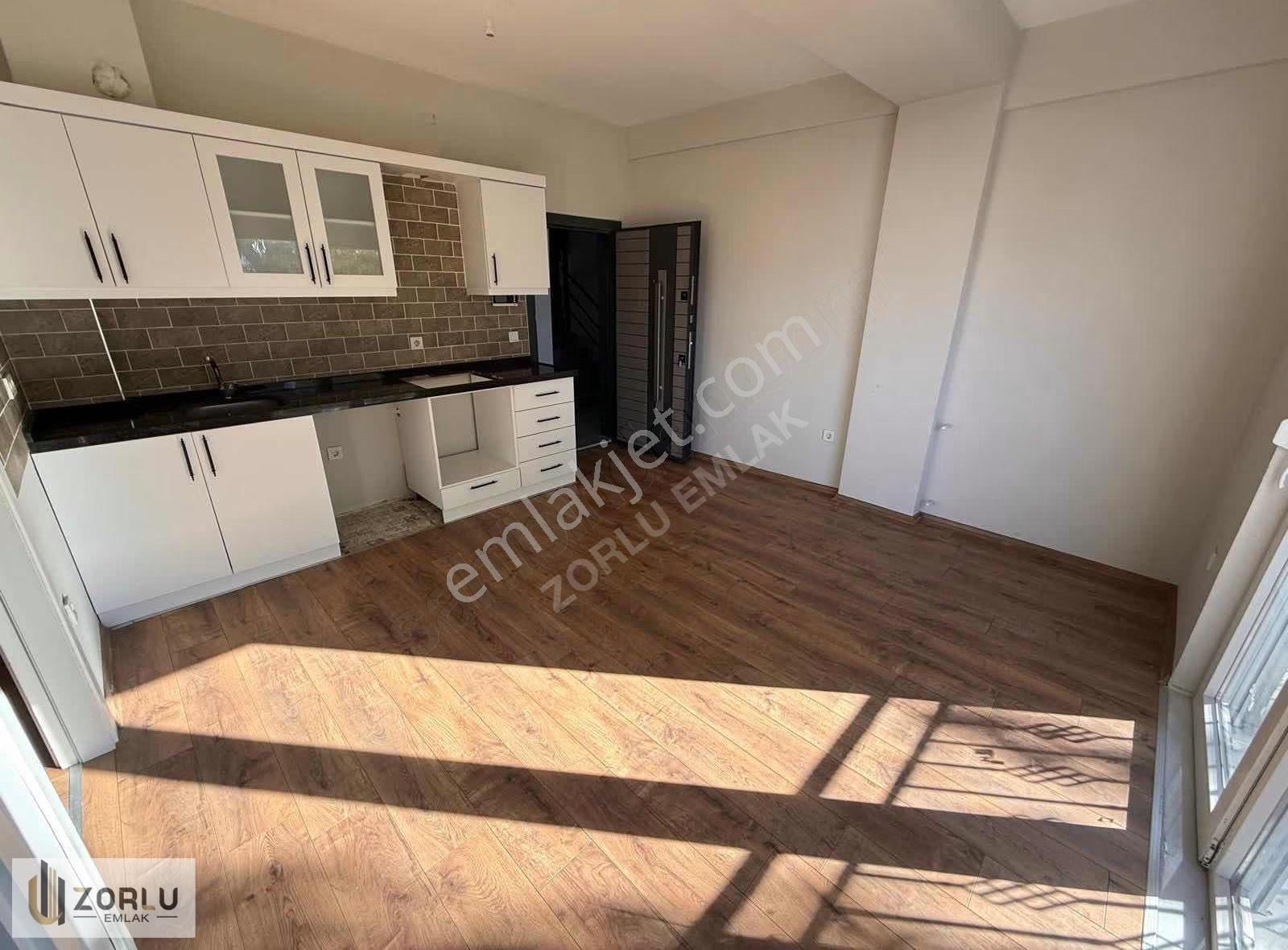 Sıfır Binada Asansörlü Arakat Eşyasız Arakat 1+1 Kiralık Daire