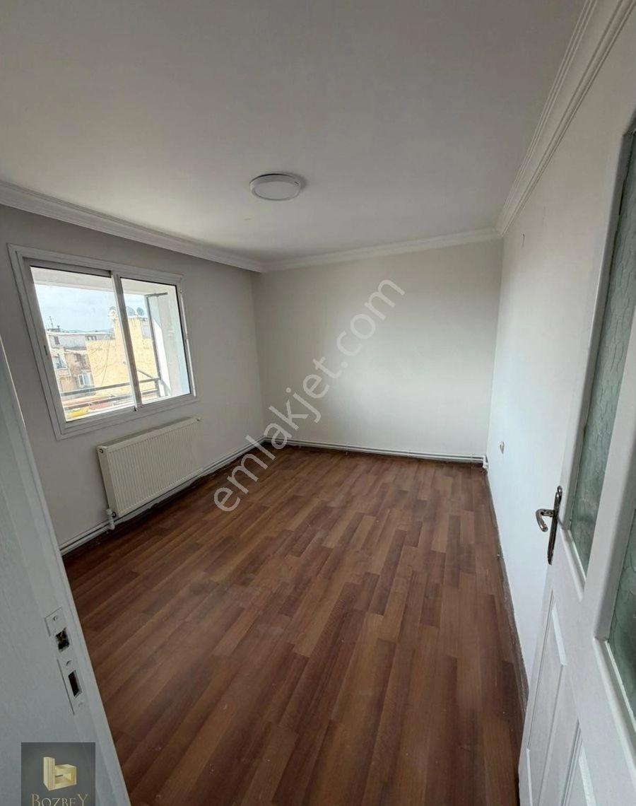 Buca Fırat Mahallesinde 2+1 120 M2 Doğalgazlı Geniş Kiralık Daire - Görsel 4